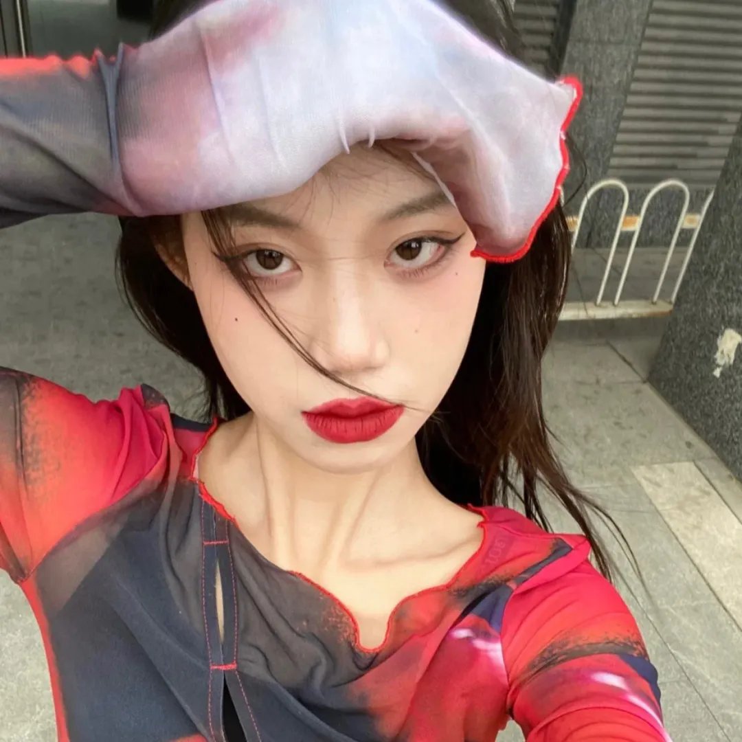 月光和华伦天奴 在线观看